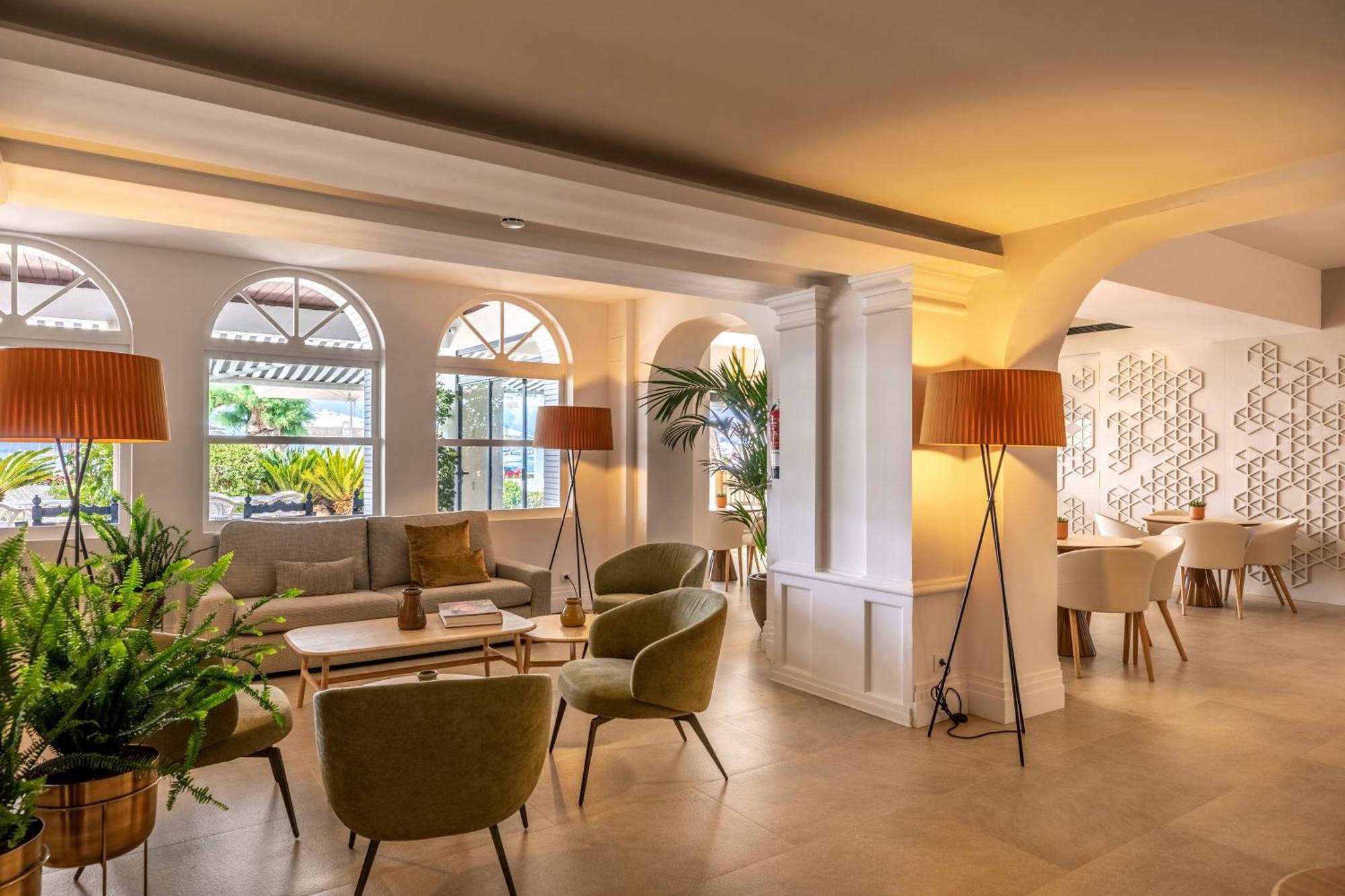 Hotel Illa D'Or & Club Apts 4* Sup ปอร์ต เด โปเญนซา ภายนอก รูปภาพ